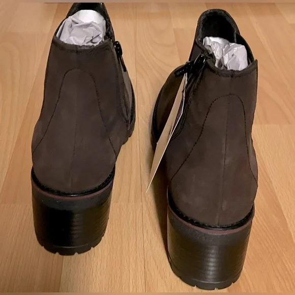 Bos. & Co. Size 7.5 Brown Nubuck Leather Casual Dress Boots/Zipper/Waterproof - Picture 6 of 12